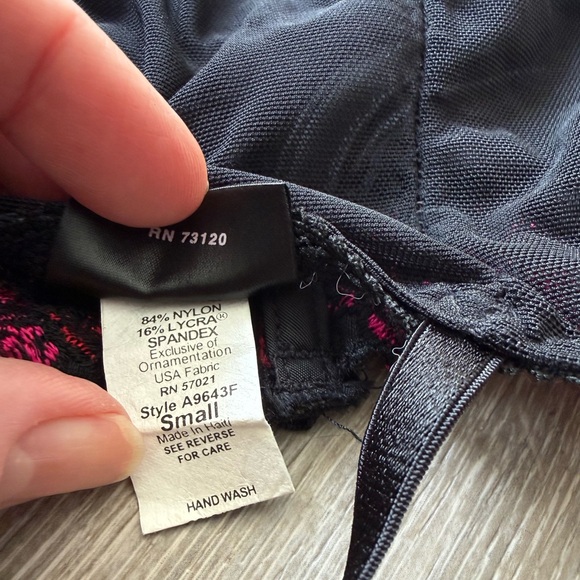 Frederick's of Hollywood Black and Pink Lace Bodysuit XS/S - Picture 7 of 7